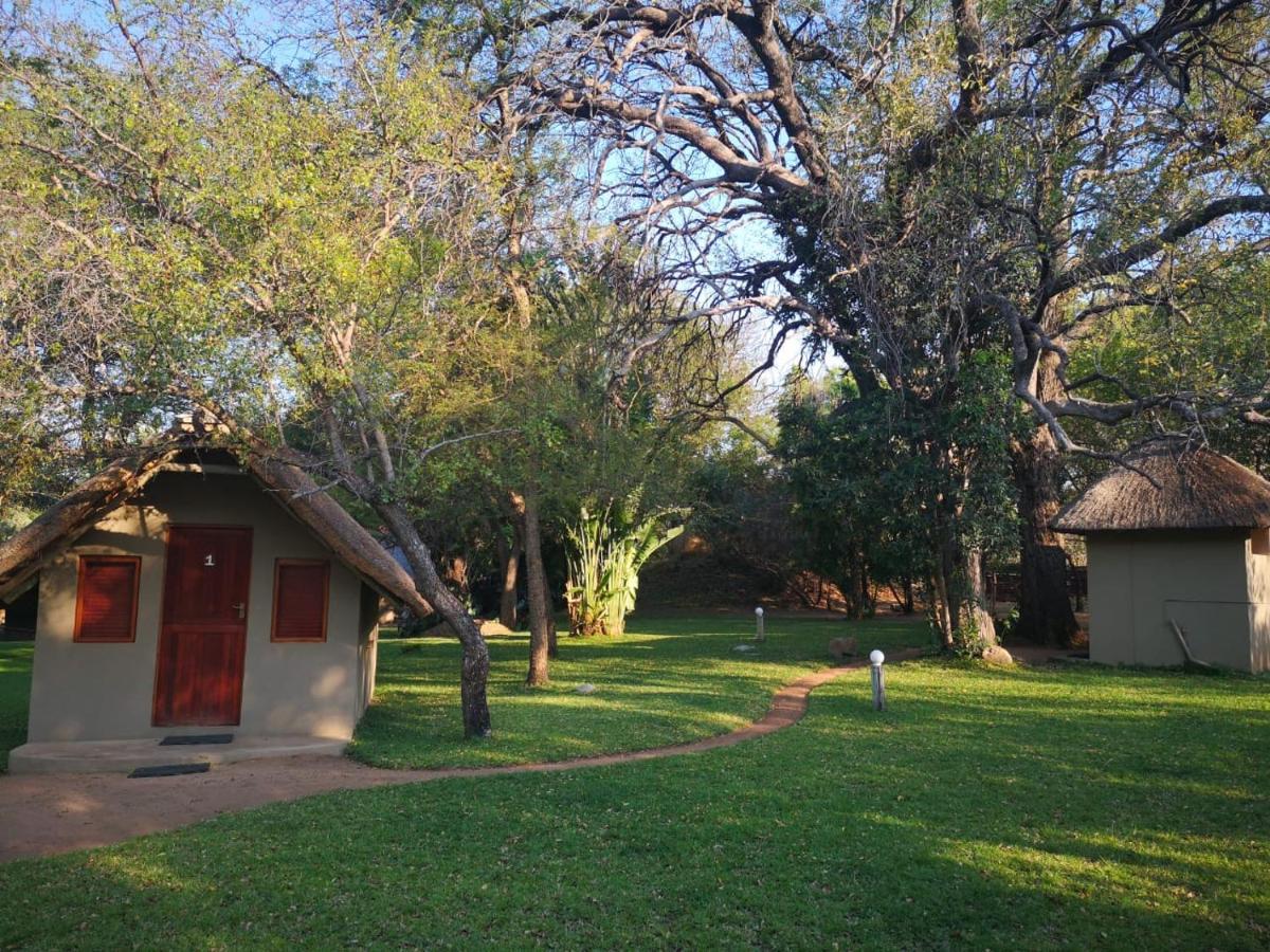 Shumba Safaris Bush Camp Villa Hoedspruit Exterior photo